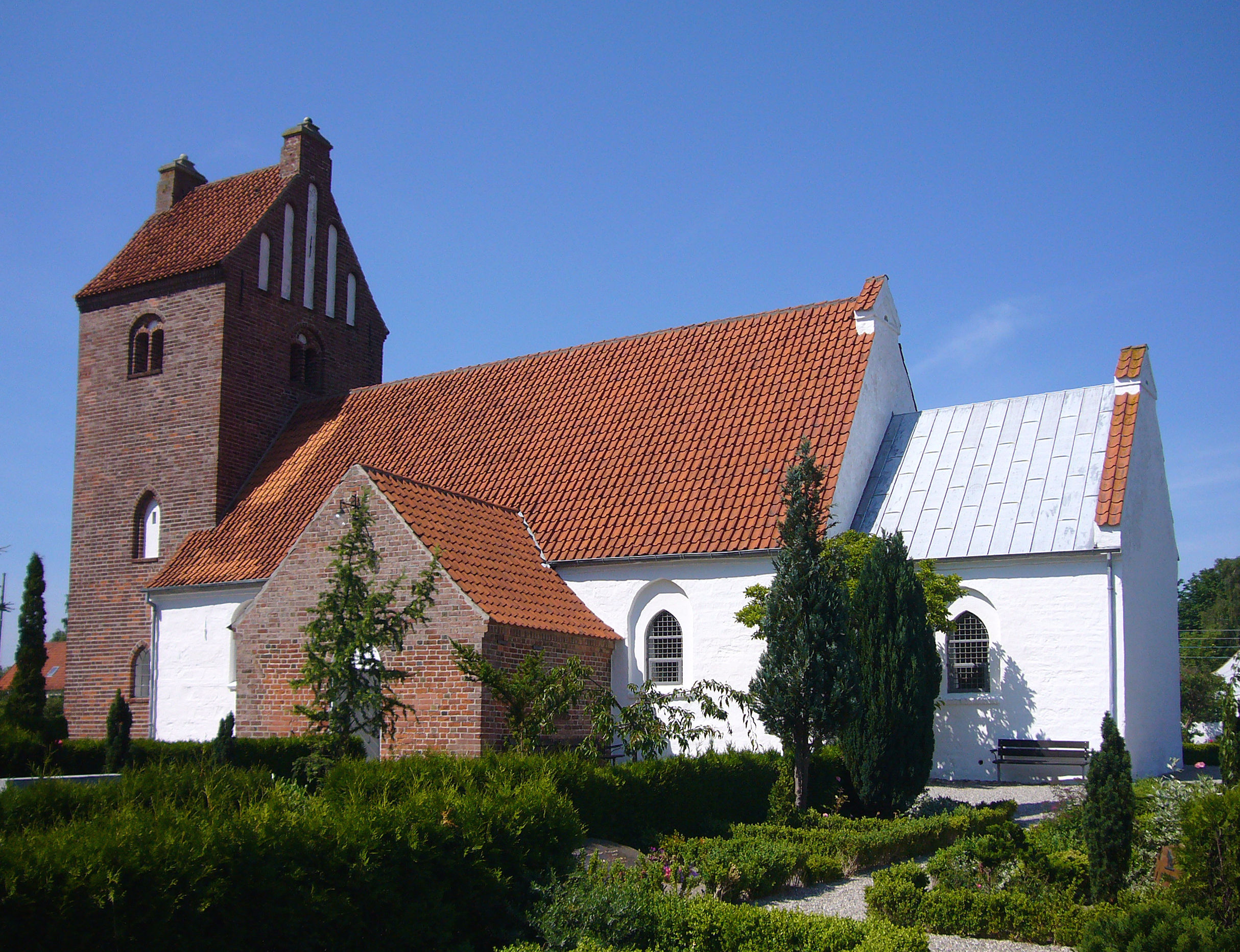 Tune Church